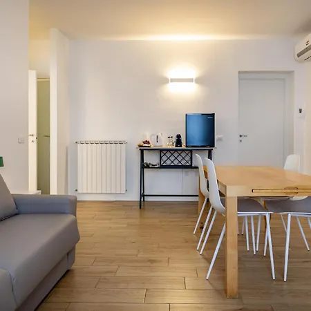 La Corte Dei Cavalieri *