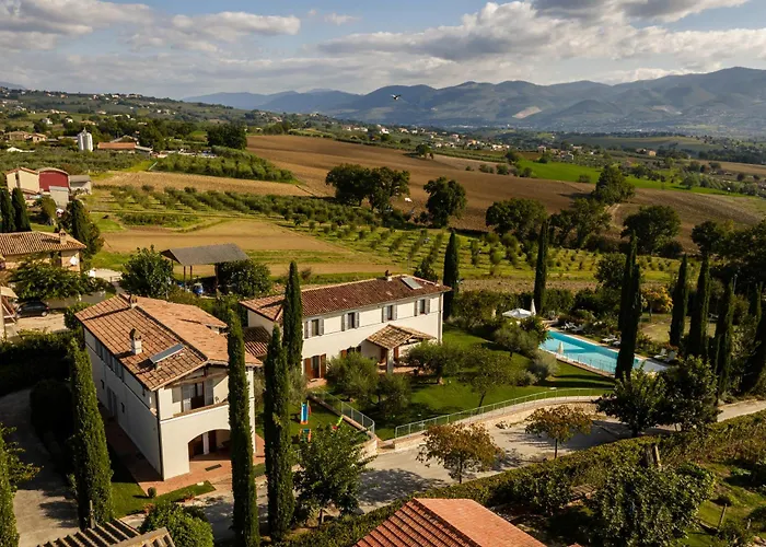 La Corte Dei Cavalieri * مونتيفالكو