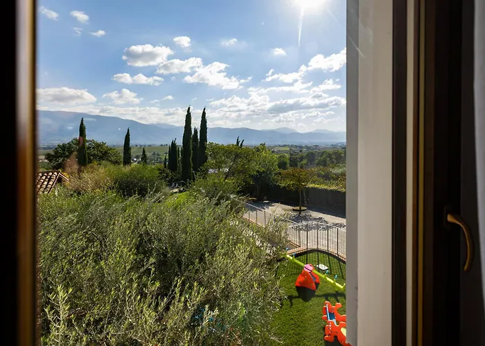 La Corte Dei Cavalieri * مونتيفالكو